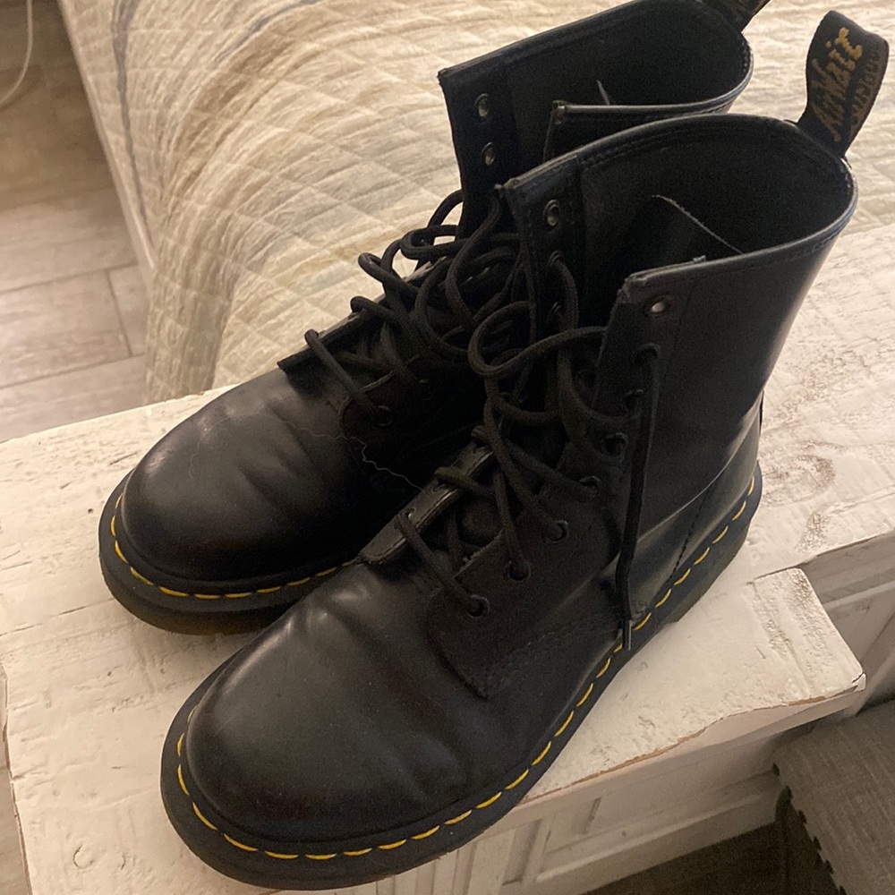 Doc martens original size 8 women’s